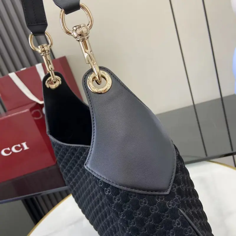 834981 CM 2 High-Quality Bags - Image 6