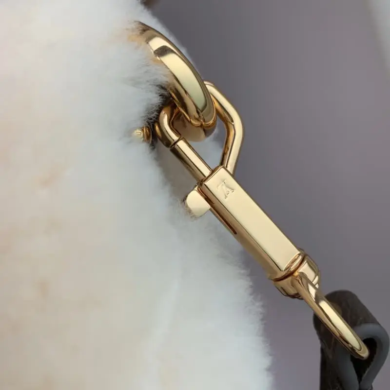 M12097 18x3x27cm High Quality Bags - Image 6