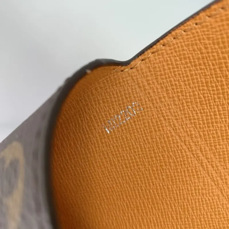 M12359 S2 23x11x2cm High Quality Bags - Image 6