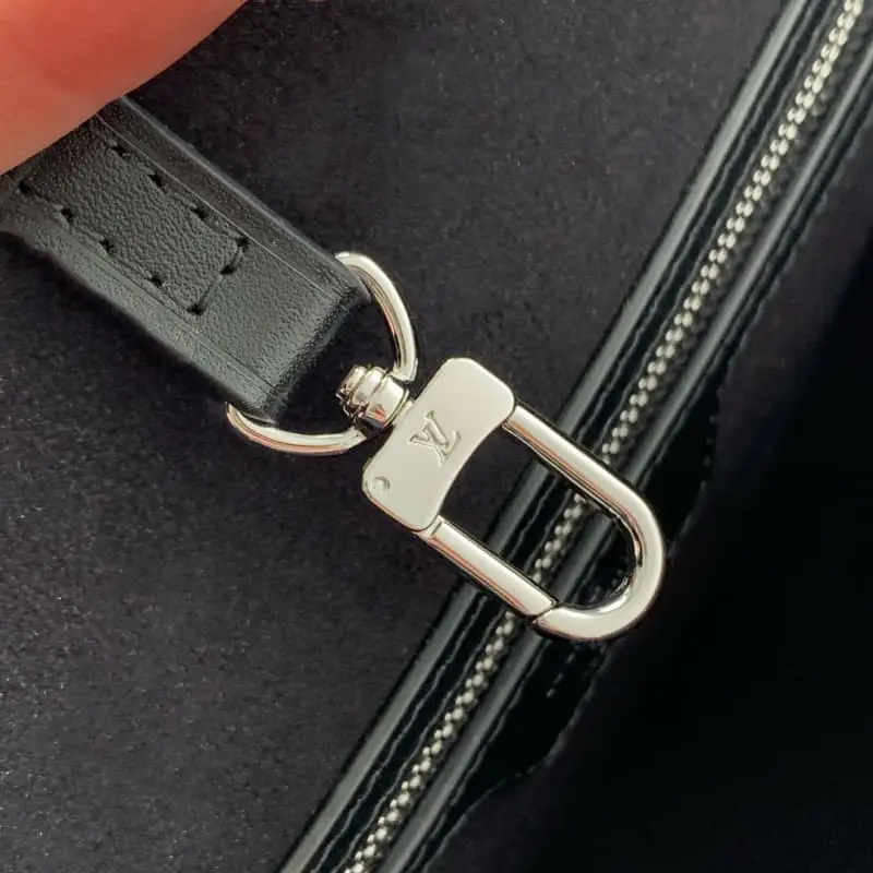 M11930 Black 31x28x14cm High Quality Bags - Image 6