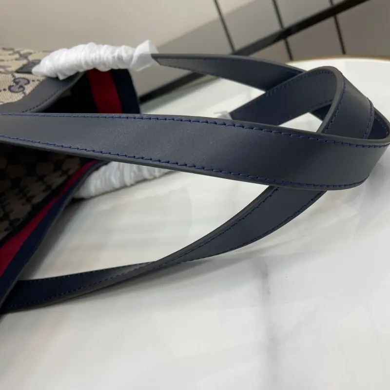 788211 CM 3 High-Quality Bags - Image 7