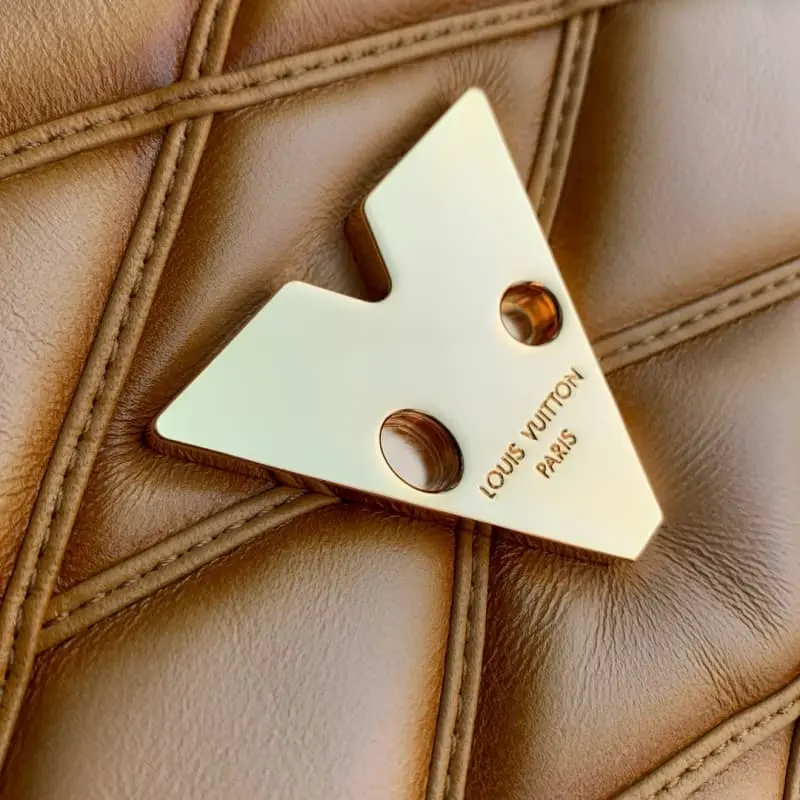 M12332 Tan 14x9x20cm High Quality Bags - Image 6