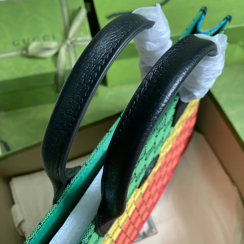 550763 CM 6 High-Quality Bags - Image 6