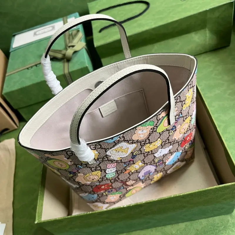 410812 CM 12 High-Quality Bags - Image 6