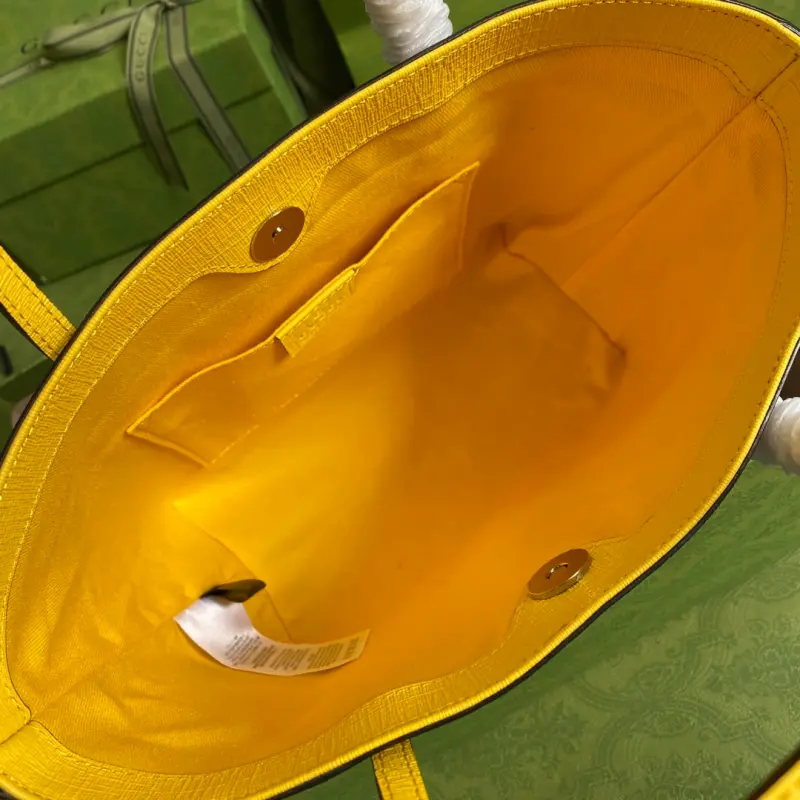 410812 CM 14 High-Quality Bags - Image 6