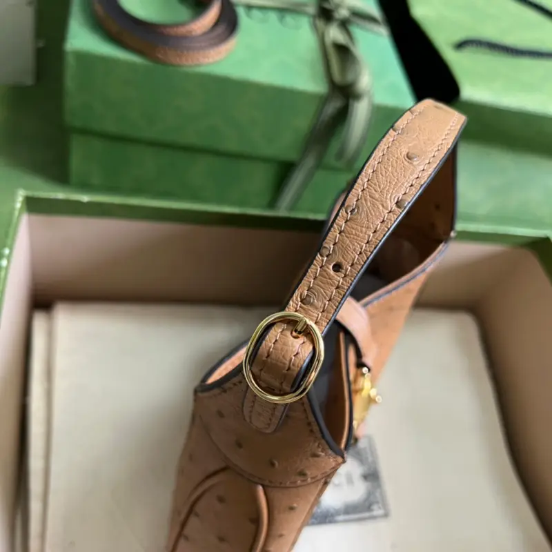 637091 CM 2 High-Quality Bags - Image 6