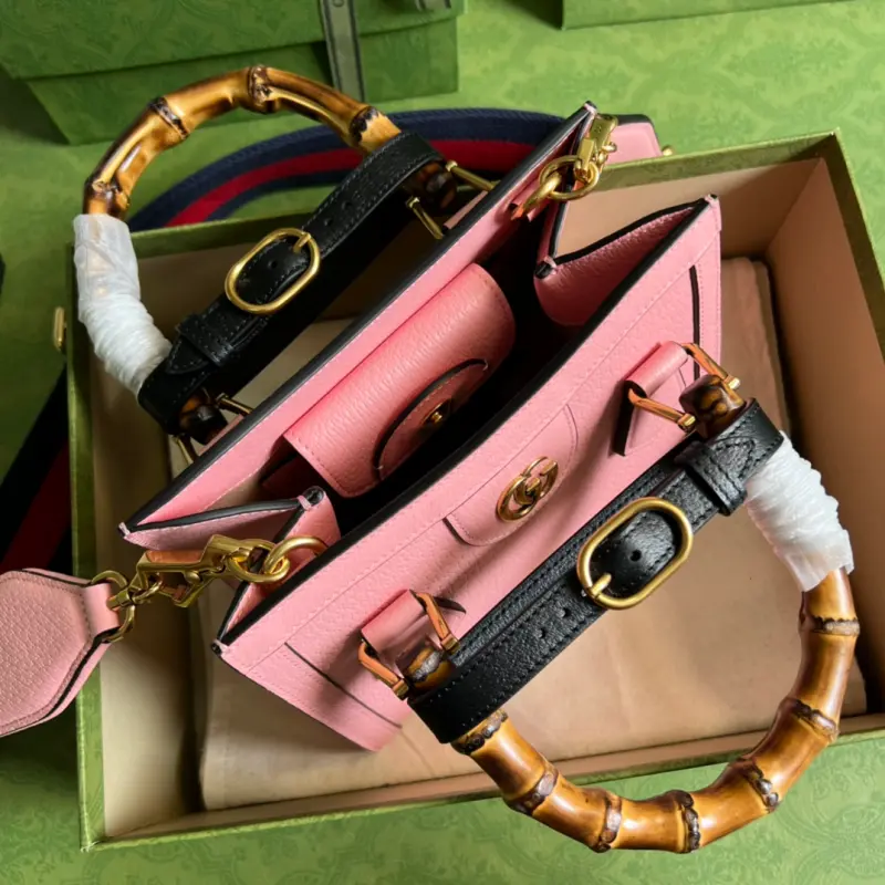 702732 CM 4 High-Quality Bags - Image 6