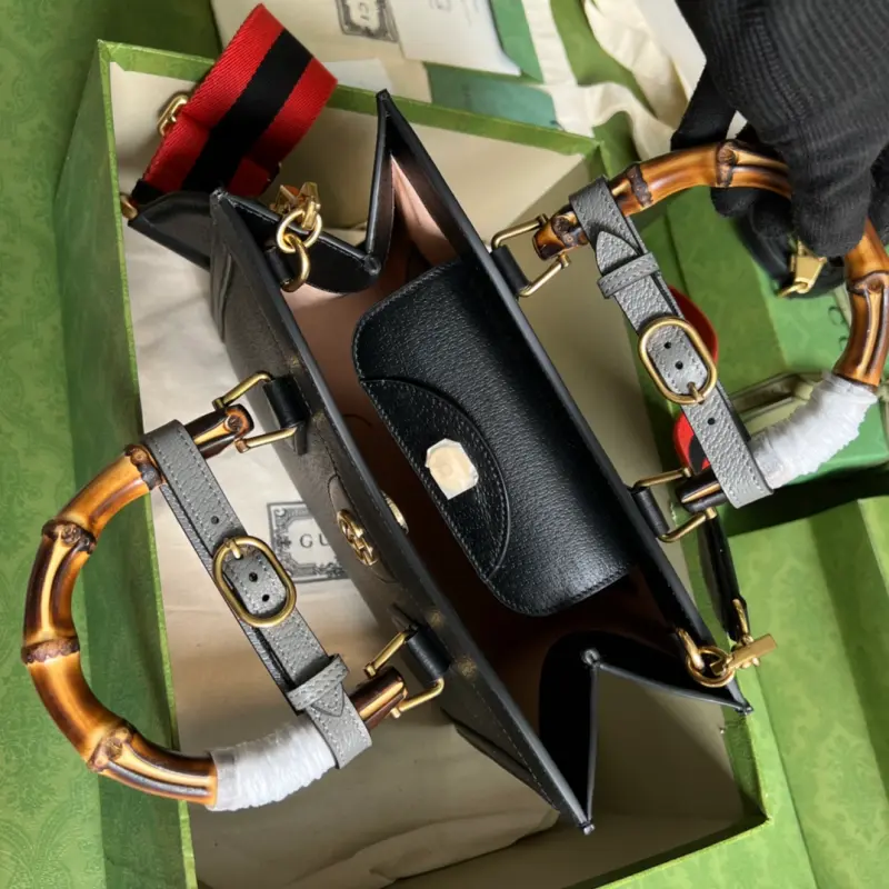 702721 CM 7 High-Quality Bags - Image 6