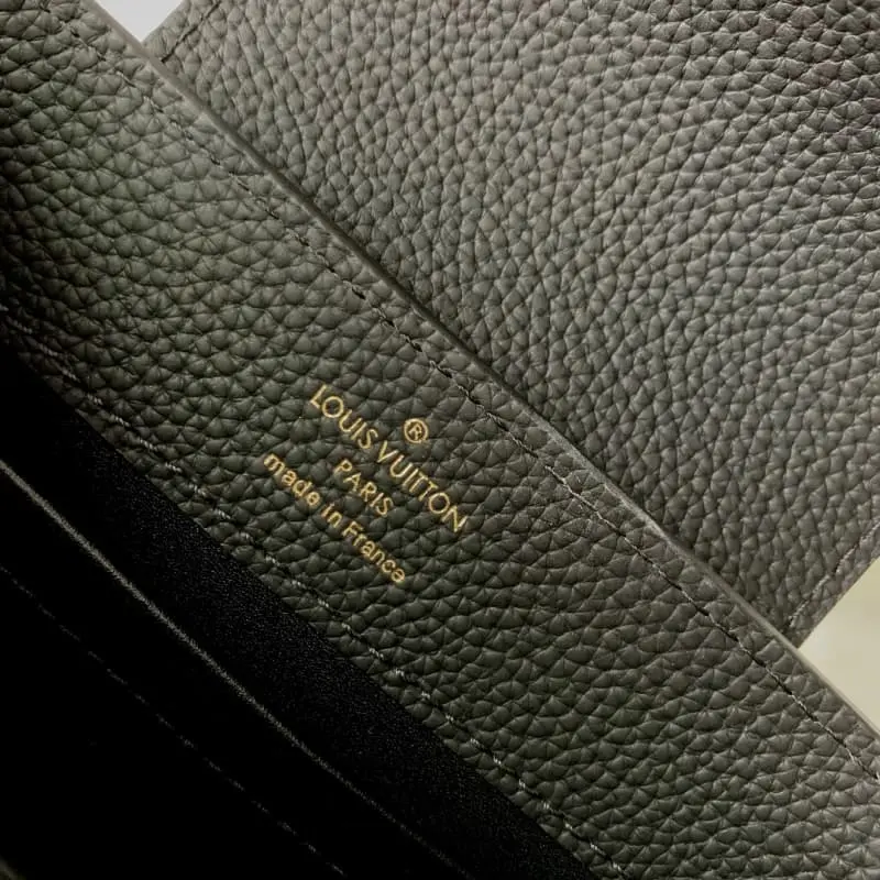 M23955 BlackMedium 33x19x9cm High Quality Bags - Image 6