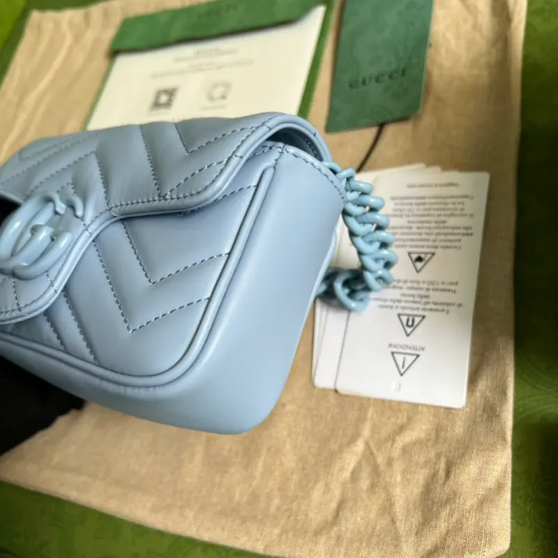 699757 CM 3 High-Quality Bags - Image 6