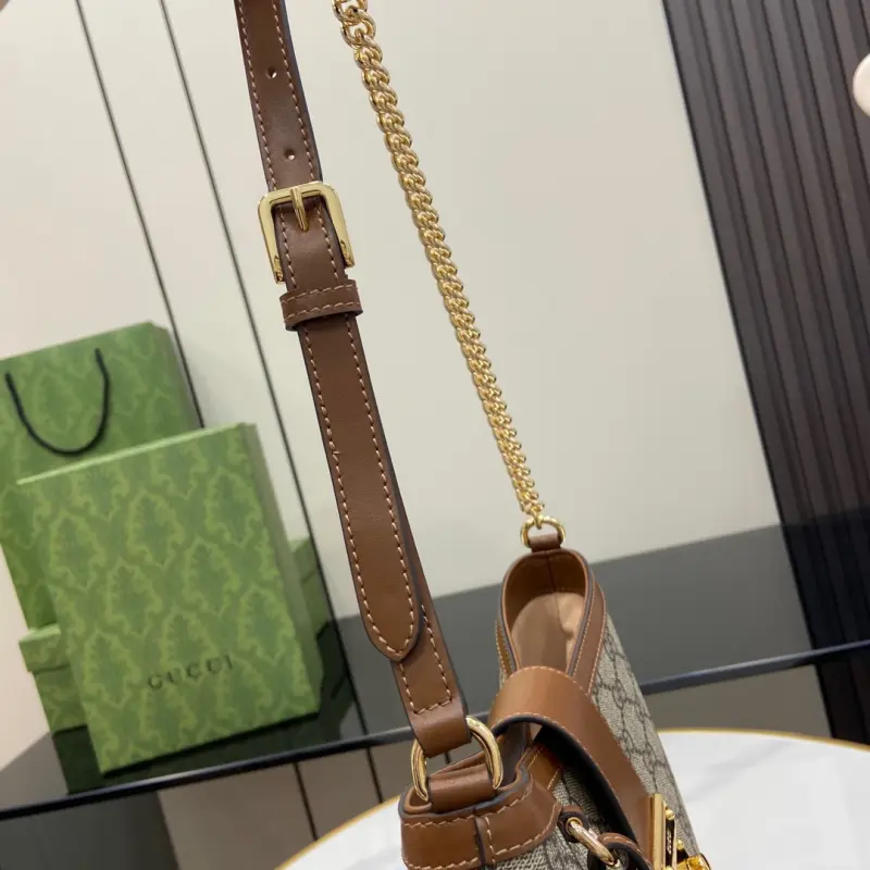 795113 CM 2 High-Quality Bags - Image 6