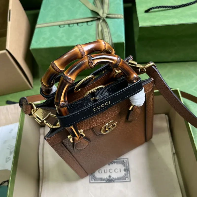 739079 CM 2 High-Quality Bags - Image 7