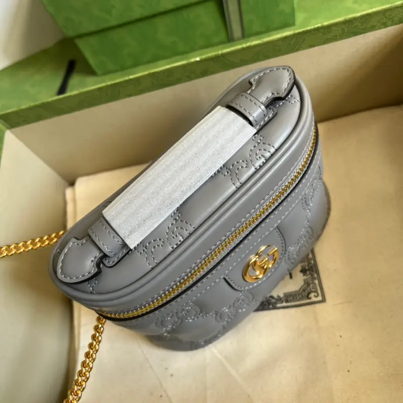 723770 CM 5 High-Quality Bags - Image 6