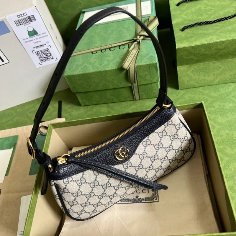 735145 CM 1 High-Quality Bags - Image 6