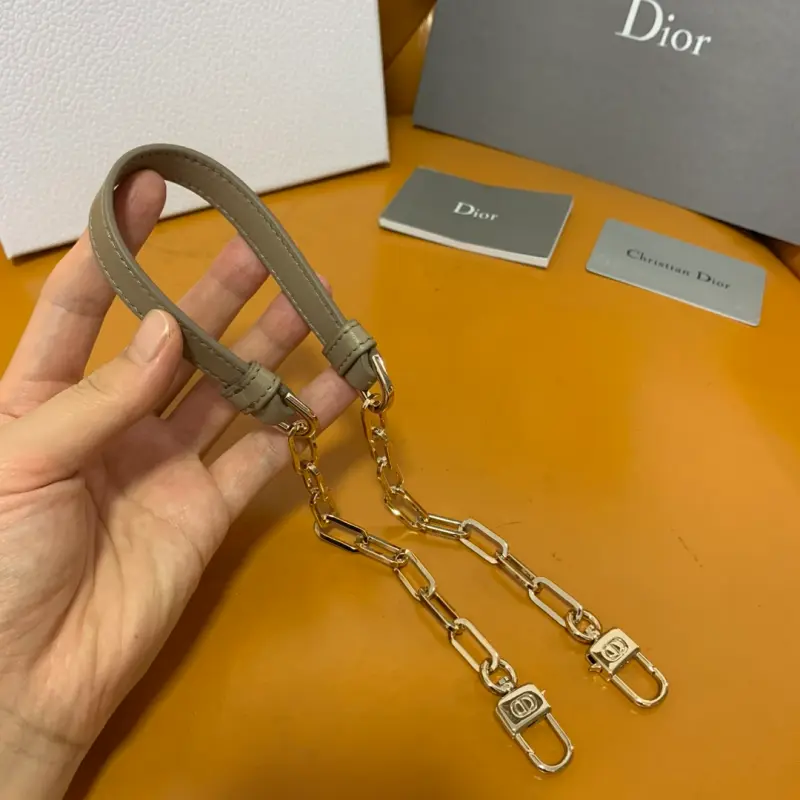 ML270 4 High Quality Bags - Image 12