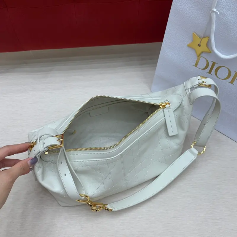 ML261 3 High Quality Bags - Image 6