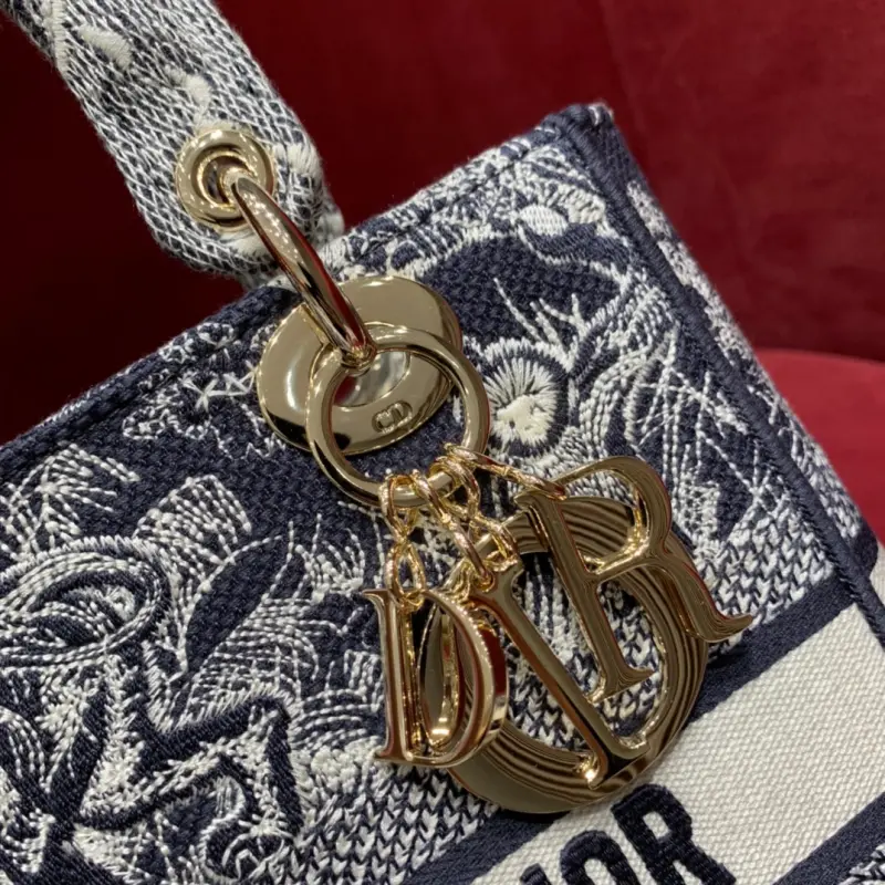 ML32 High Quality Bags - Image 6