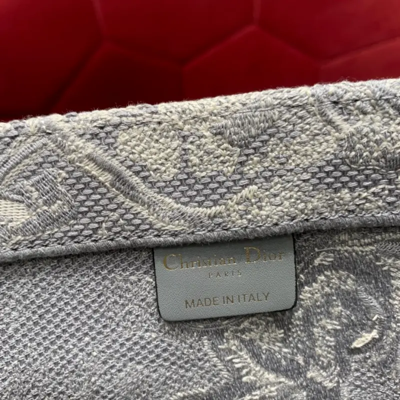 ML13 3 High Quality Bags - Image 7