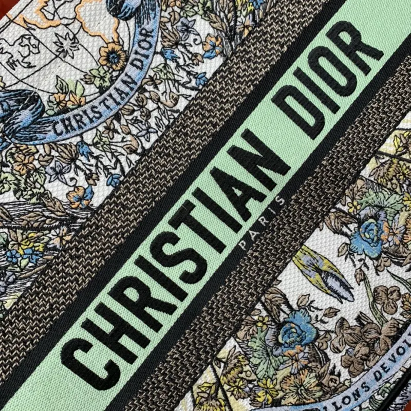 ML151 2 High Quality Bags - Image 5