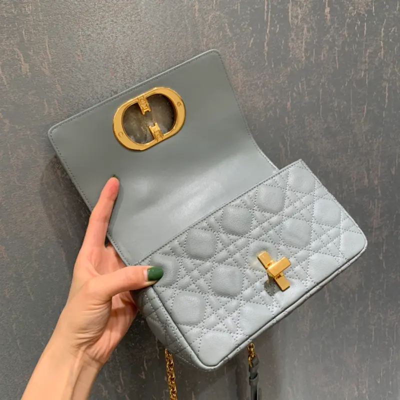 ML102 5 High Quality Bags - Image 6