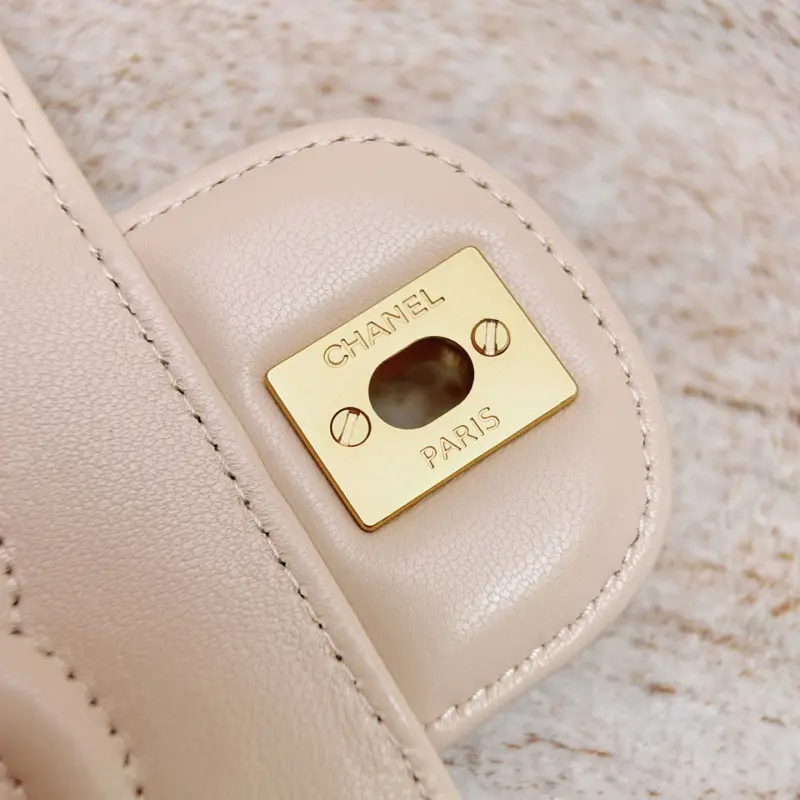 25p Cover 27 High Quality Bags - Image 10