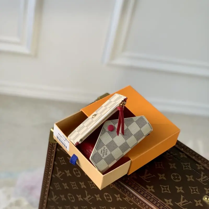 M58114 Leather buckle fuchsia 12X9cm High Quality Bags - Image 6