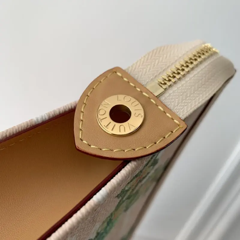 M83465 HH974 Apricot 27x21x3cm High Quality Bags - Image 6