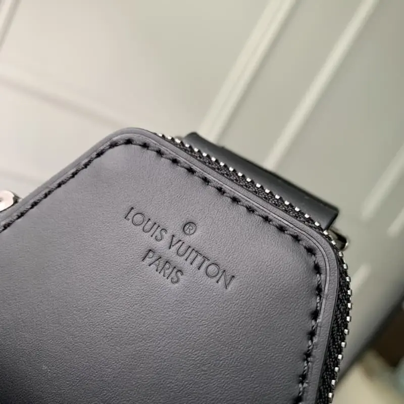 M083566 Black 19x10.5x6cm High Quality Bags - Image 6