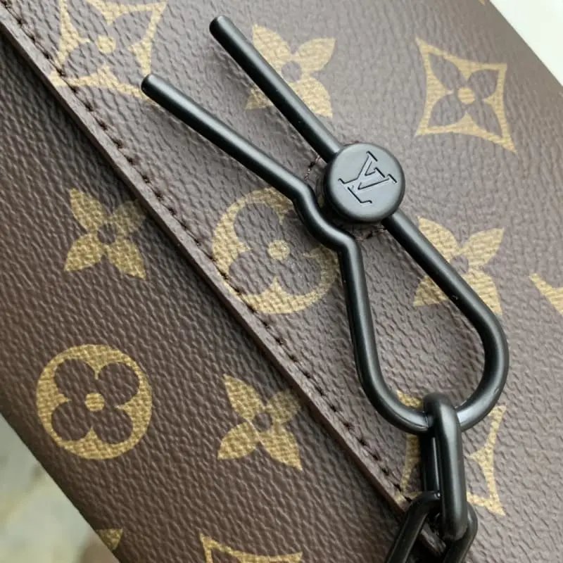 M83613 18x11x6.5cm High Quality Bags - Image 5