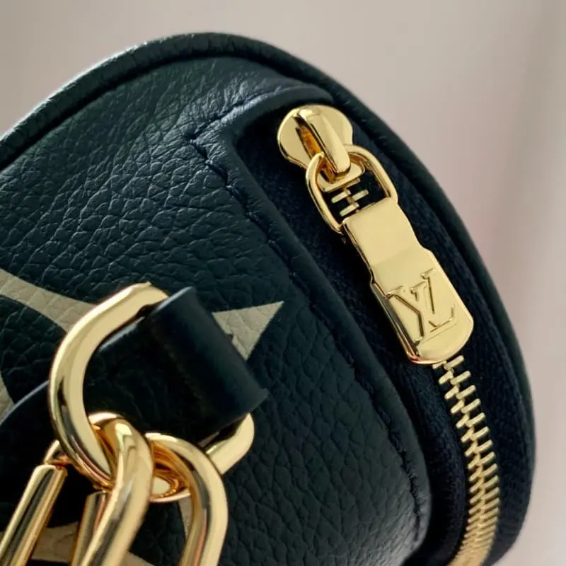 M46917Navy 17x12x9.5cm High Quality Bags - Image 5