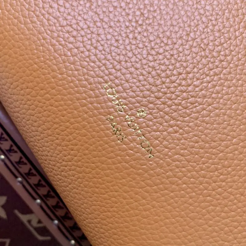 M23817 Brown 18x12.5x8cm High Quality Bags - Image 5