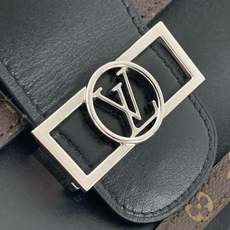 M13450 17x9x24cm High Quality Bags - Image 5