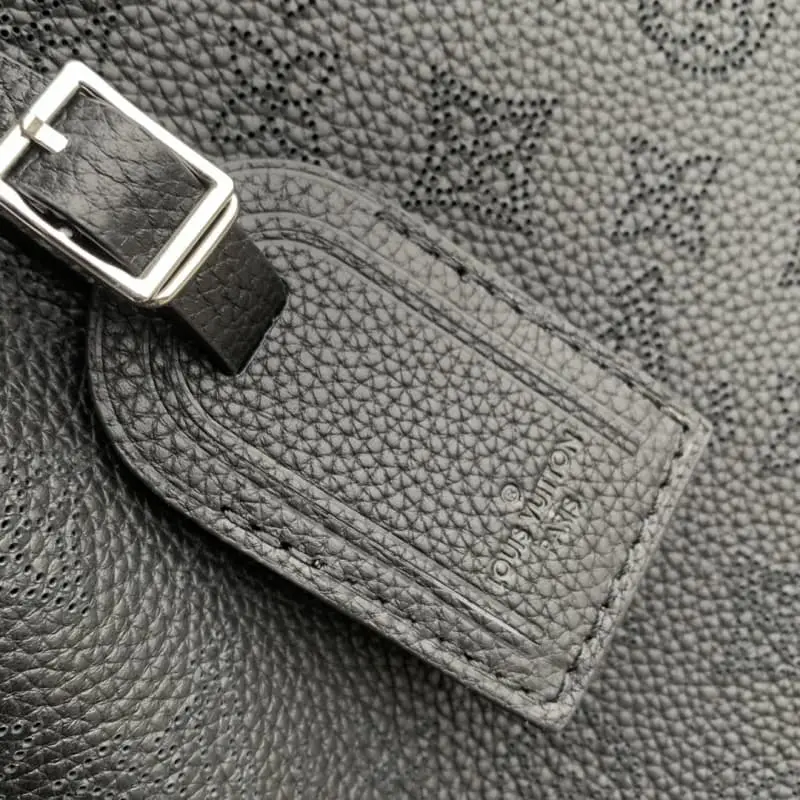 M24132 32x29x13cm High Quality Bags - Image 4