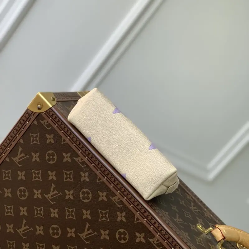 M45915 S2 17x12x6cm High Quality Bags - Image 4