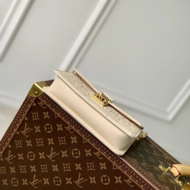 M82836 22x15x5.5cm High Quality Bags - Image 5