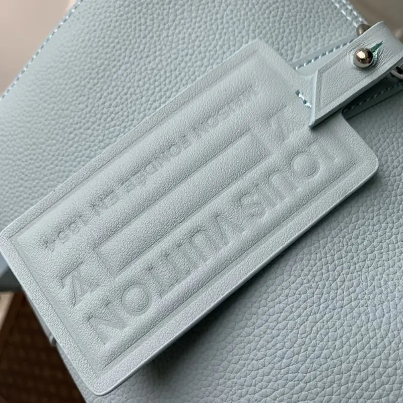 M23725 27x17x13cm High Quality Bags - Image 5