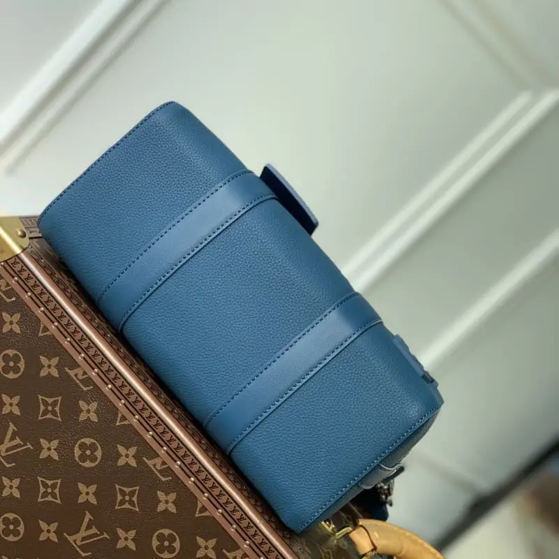 M23725 S2 27x17x13cm High Quality Bags - Image 5