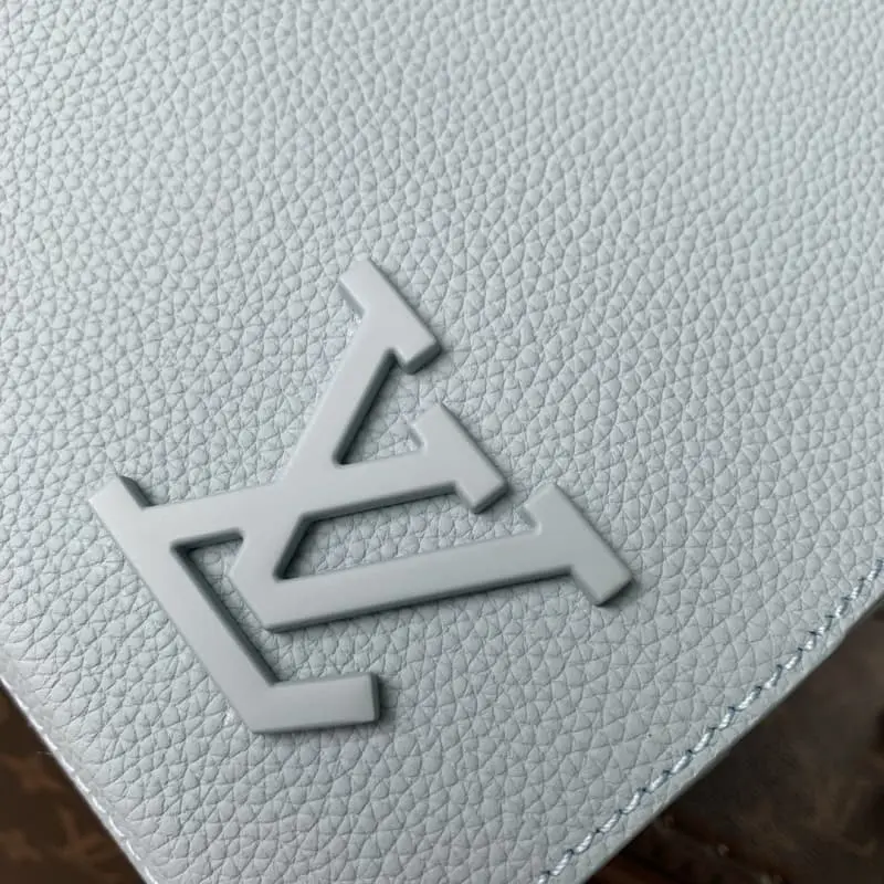 M23709 28x24x10cm High Quality Bags - Image 5