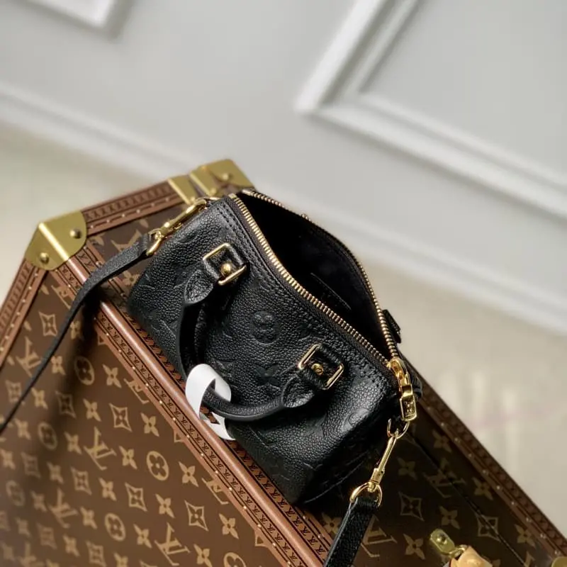 M82450 Black 11x9cm High Quality Bags - Image 5