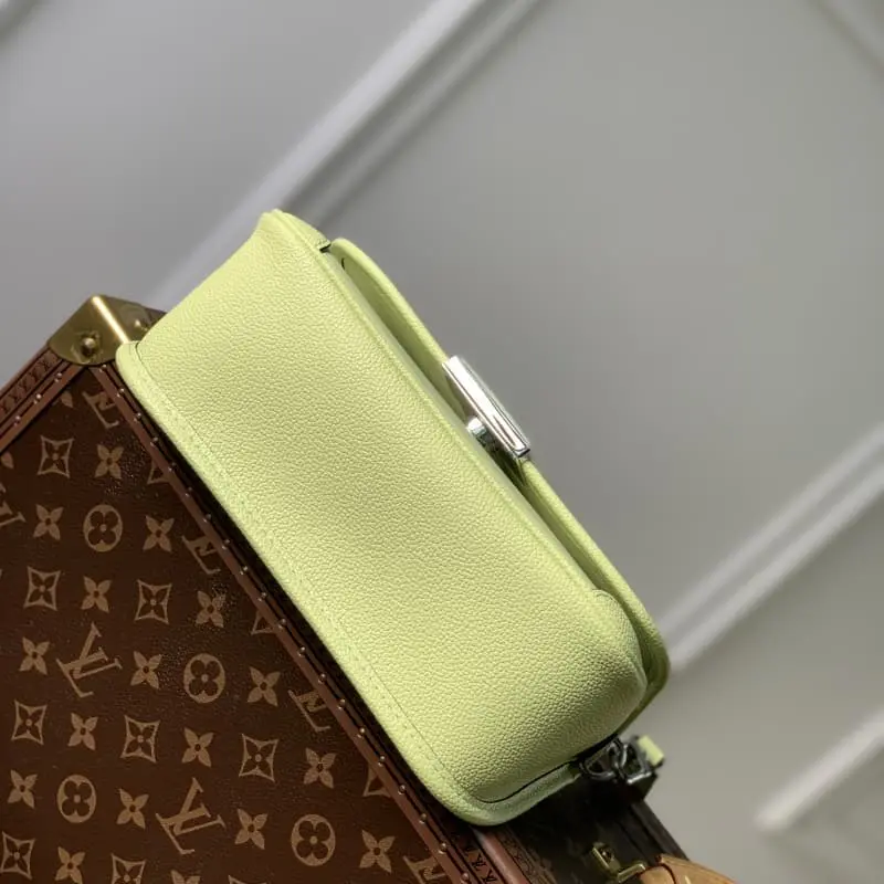 M59386 Apple Green 24.5x15.5x9cm High Quality Bags - Image 5