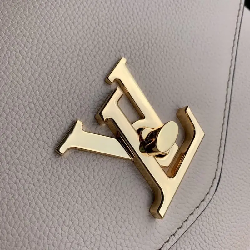 M22792 22x16x9.5cm High Quality Bags - Image 5