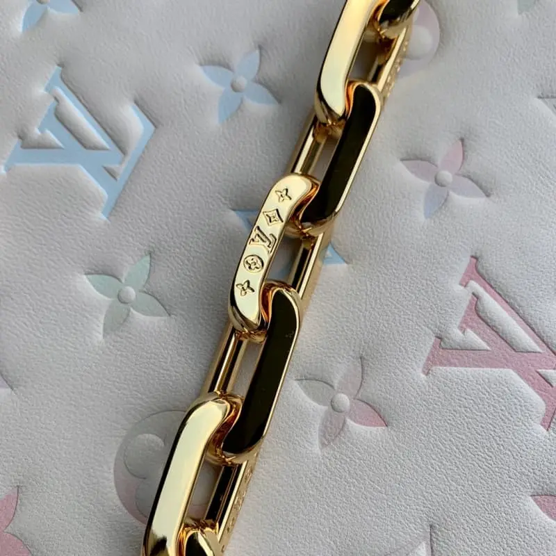 M22992 26x20x12cm High Quality Bags - Image 5