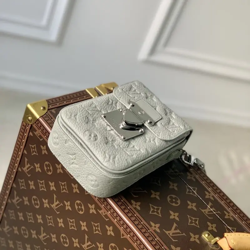 M82568 Grey 12x19x7cm High Quality Bags - Image 3