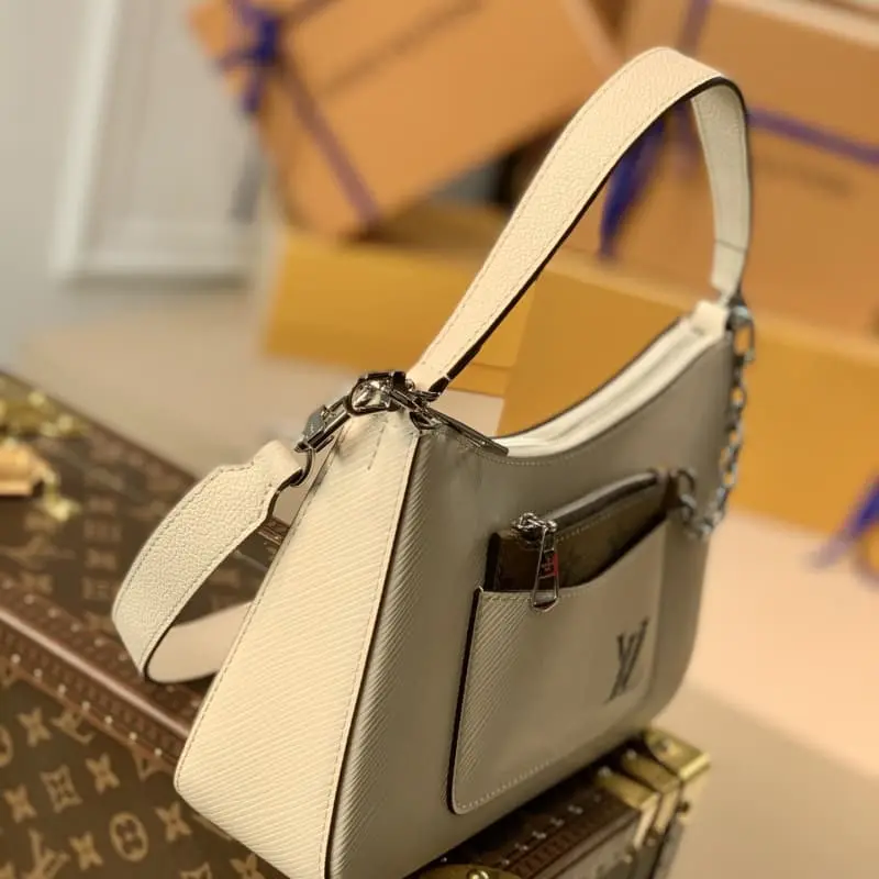 M80688 White 25x15x8cm High Quality Bags - Image 4