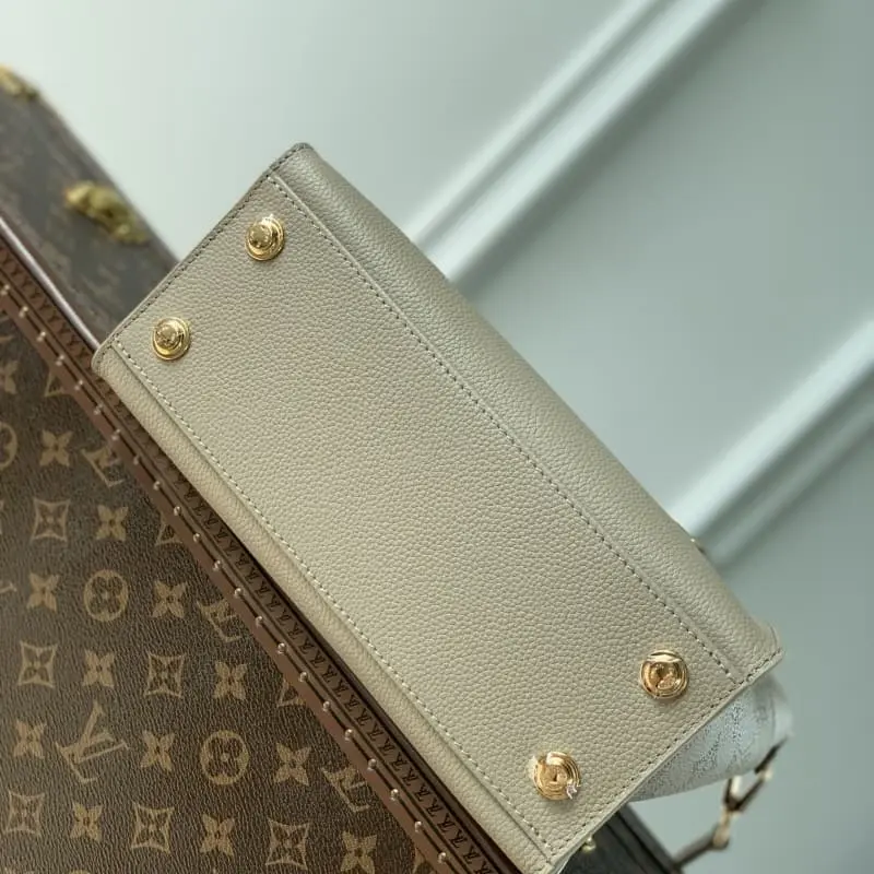 M57728 S1 25x20x12cm High Quality Bags - Image 5