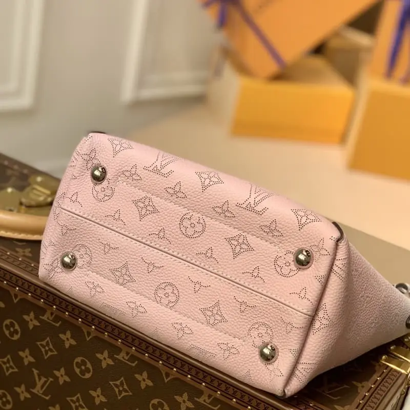 M54353 34x18x13cm High Quality Bags - Image 4