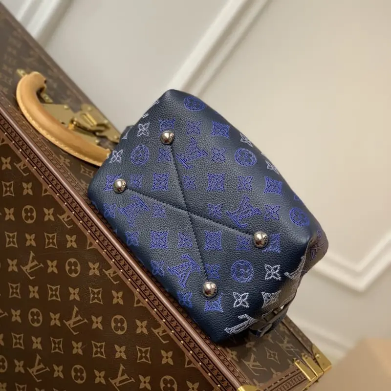 M59552Midnight Blue 19x22x14cm High Quality Bags - Image 4