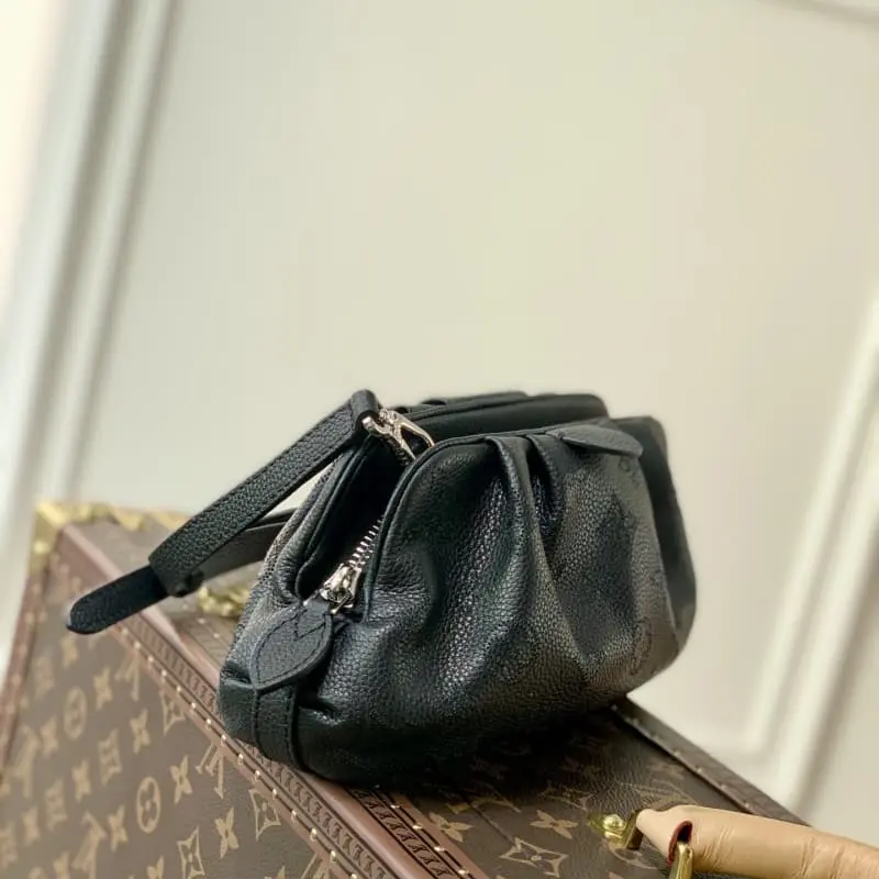 M80093 23x12.5x5cm High Quality Bags - Image 4