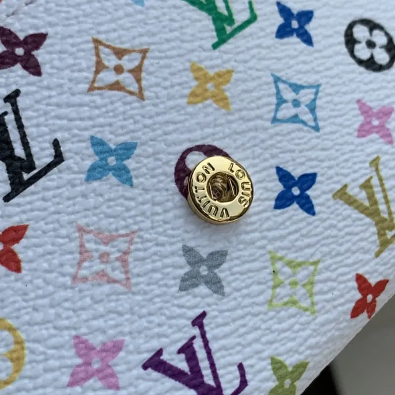 M13399 White 11x8x2.5cm High Quality Bags - Image 5