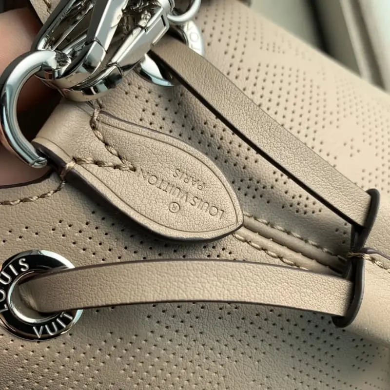 M21886 19x22x14cm High Quality Bags - Image 5